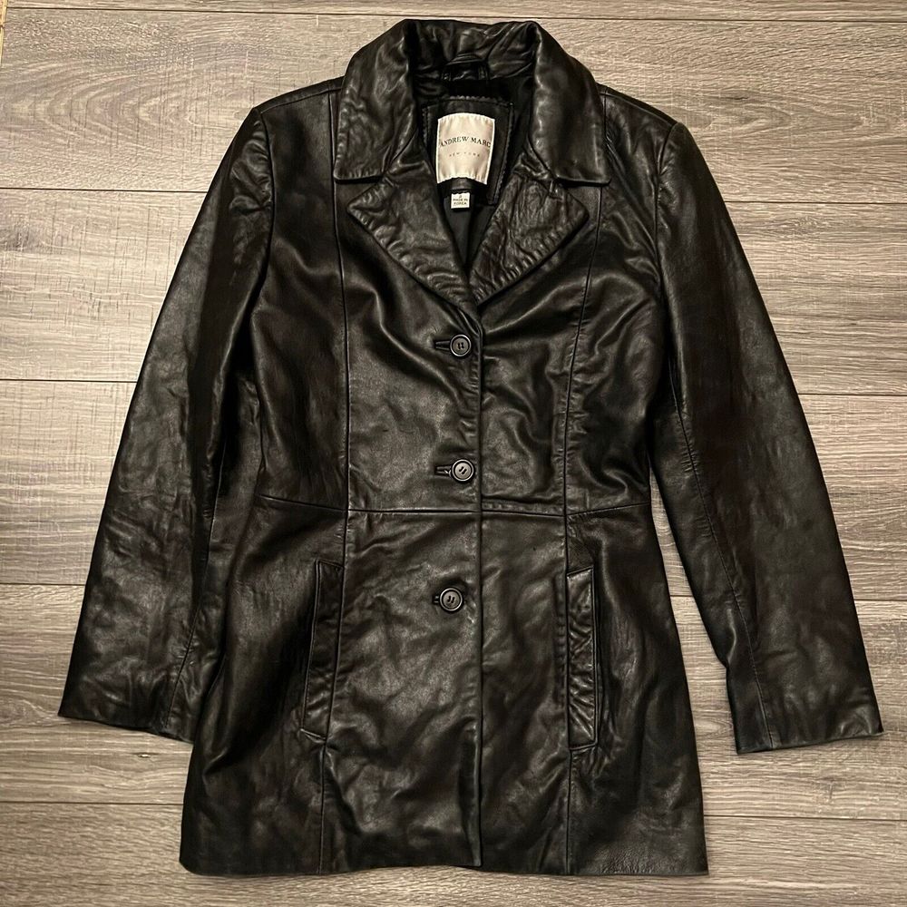Andrew Marc New York Women's Black Soft Leather Jacket Buttons Size 2 Pockets